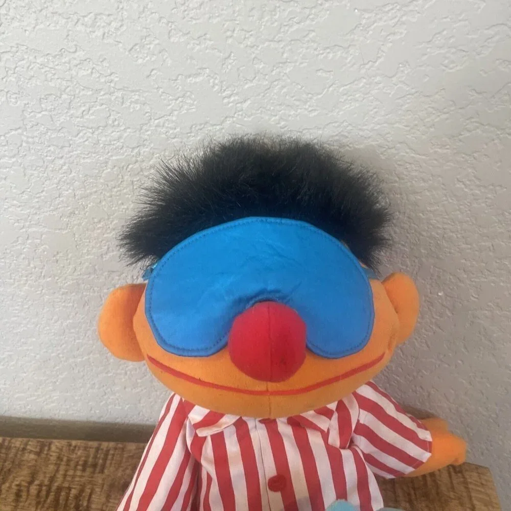1996 TYCO Sesame Street Talking Sleepy Snoring Ernie Plush Doll Bedtime Vintage
